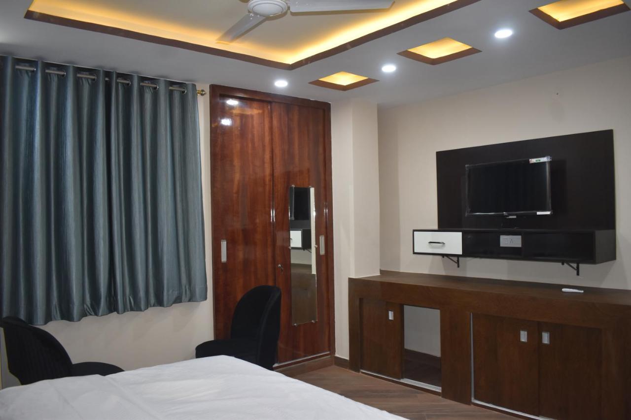 Hotel Lilac Doors 巴特那 外观 照片