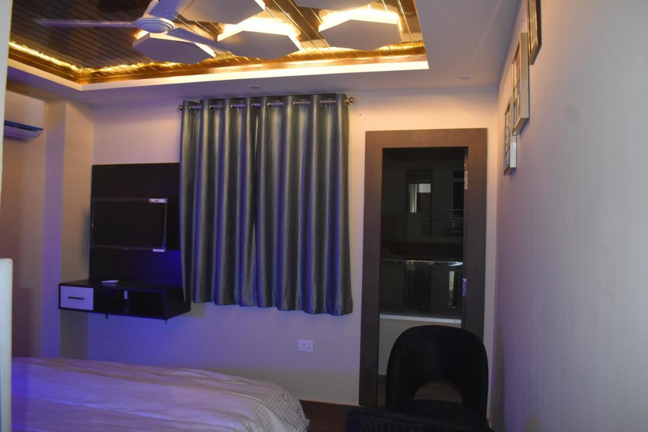 Hotel Lilac Doors 巴特那 外观 照片