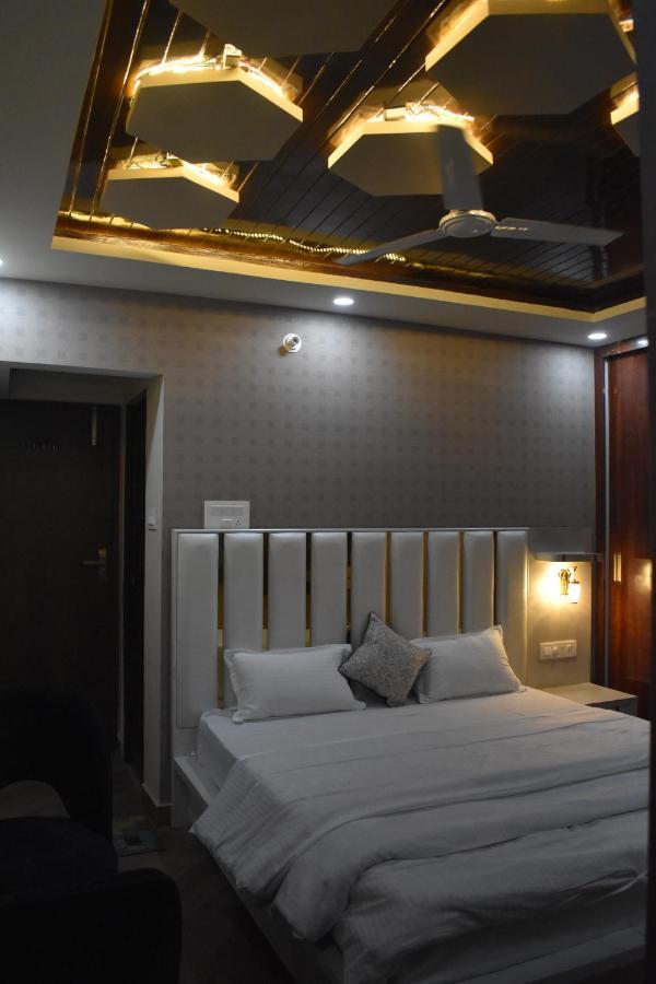 Hotel Lilac Doors 巴特那 外观 照片