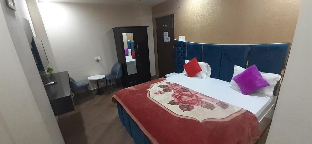 Hotel Lilac Doors 巴特那 外观 照片
